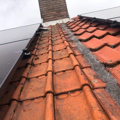 TIEL Dakrenovatie nodig bij pannendak Dakrenovatie nodig bij pannendak